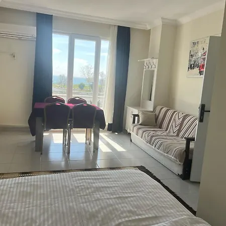 Yeniciftlik Hotel 2* Yeniciftlik