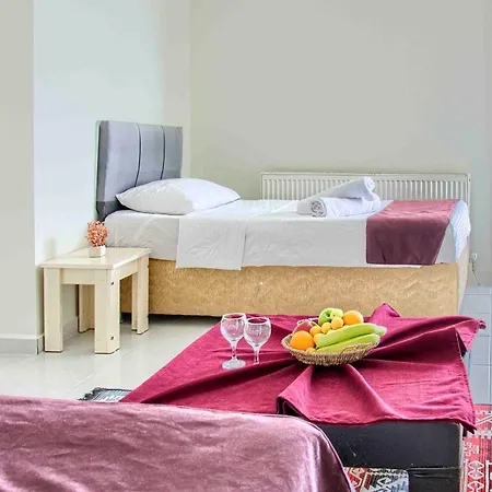Yeniciftlik Hotel Hotel 2*