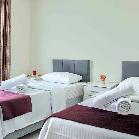 Yeniciftlik Hotel Hotel