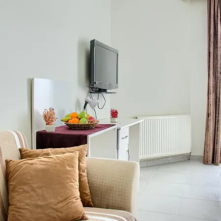 Yeniciftlik Hotel 2*